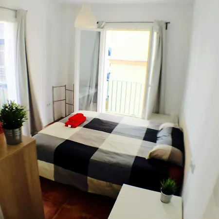 Centro + Wifi+ 2 Camas De Matrimonio +playa Apartament